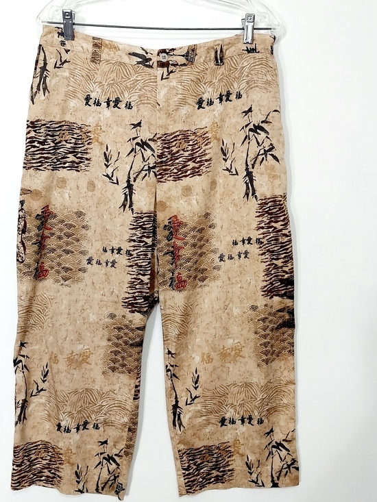 Chico's Pants - 🔵BOGO FREE🔵 Chico's Design Capri Pants Asian Design Sz 2 (Large)